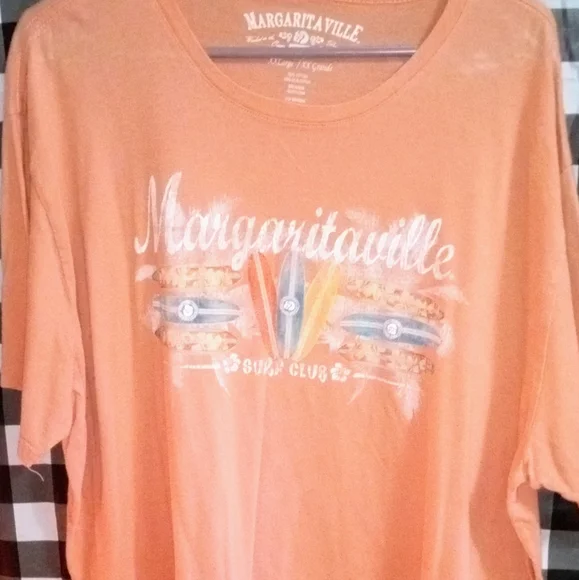 Tshirt - Picture 2 of 3